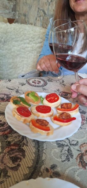 Gasztro-Borkóstoló magyaros falatkákkal Galéria